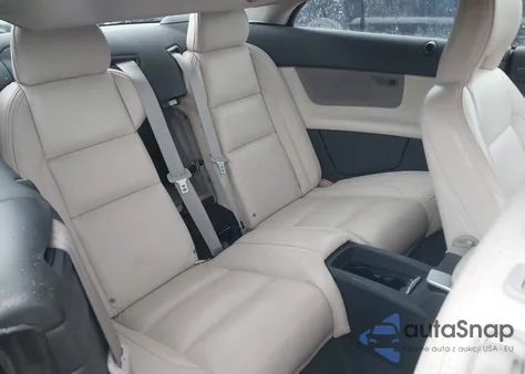 2011 Volvo C70 T5 from USA, damaged, VIN YV1672MC1BJ109533